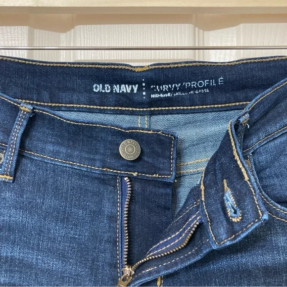 Old Navy Women’s Curvy Mid Rise Skinny Jeans Size 6 Short Casual Preppy Denim - Picture 10 of 16